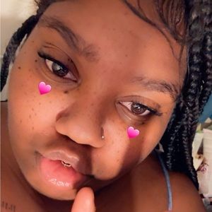 Meet your Posher, Deonna